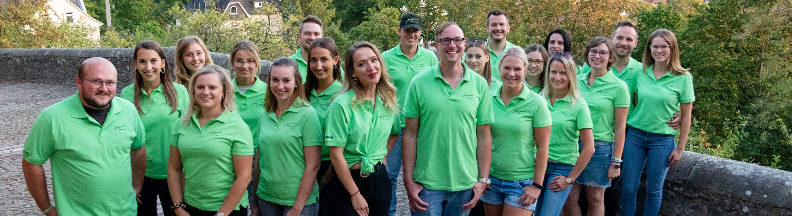 wir-ueber-uns-team das-jetztglaeserts-team